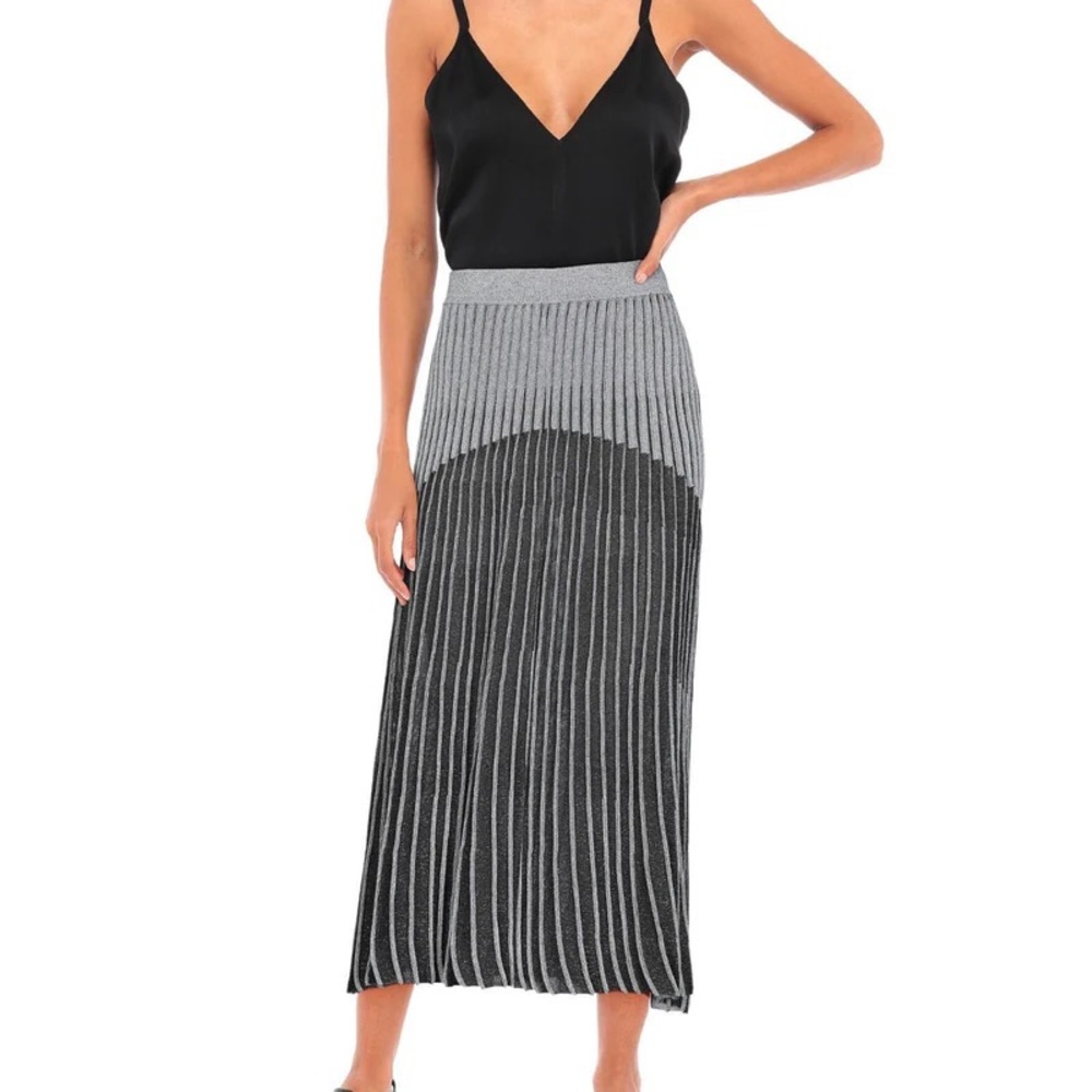 NEVER WORN Balmain Pleated Skirt Midi Size S - Picture 1 of 11